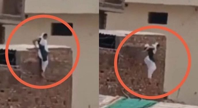 OYO होटल में प्रेमी संग रंगे हाथों पकड़ी गई बहू, खिड़की से छलांग मार भागी, ससुराल वालो ने बनाया वीडियो देखें वायरल वीडियो