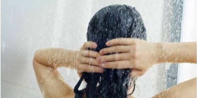 Pornographic Video : पति की शर्मनाक करतूत, पत्नी का नहाते हुए अश्लील वीडियो बनाकर किया वायरल