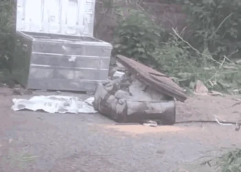 CG Crime : सूटकेस में सीमेंट से भरी टीन की पेटी में मिली युवक की लाश, पुलिस जांच में जुटी