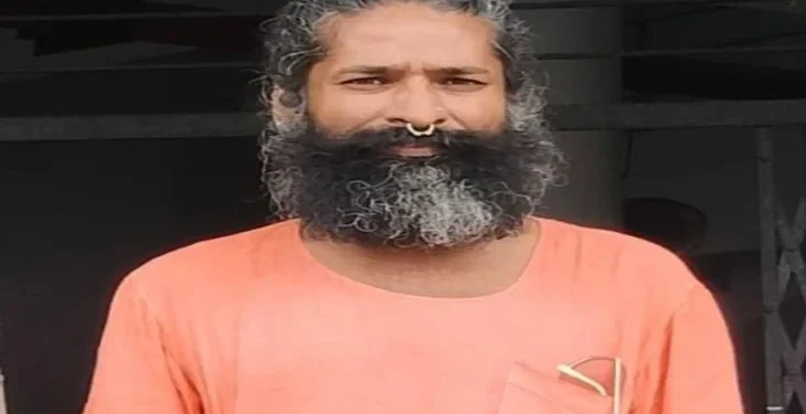 CG News: छत्तीसगढ़ के इस बाबा का काला कारनामा, योग की आड़ में करता था गंदा काम, आश्रम में मिली गांजा – इंजेक्शन और सेक्स टॉयज सहित कई आपत्तिजनक चीजें