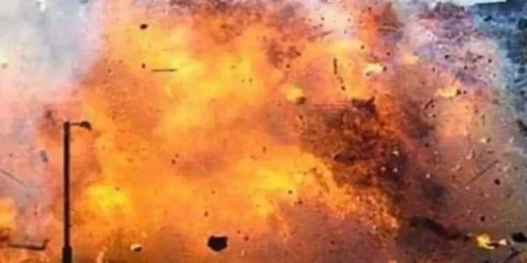 Factory Blast : केमिकल फैक्ट्री में भीषण धमाका, 10 मजदूरों की मौत, मचा हड़कंप