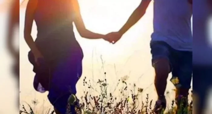 प्रेमी के साथ मिलकर पति को गला दबाकर मारा, चार दिन बाद ब्वॉयफ्रेंड संग 9 बच्चों की मां हुई गिरफ्तार