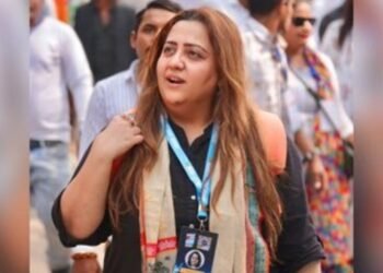 CG News : यही उंगली और यही गाली – गलौज ….. ऐसा क्या वीडियो या दस्तावेज है उसके पास कि पूरी कांग्रेस मजबूर, कांग्रेस नेताओं के आपसी विवाद में कूदीं राधिका खेड़ा