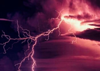 CG : आकाशीय बिजली का कहर, महिला की मौत, दो की हालत गंभीर