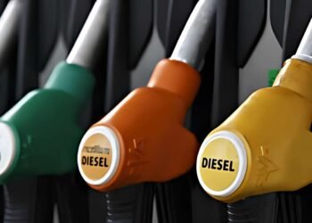 Petrol Diesel Price Update : पेट्रोल 93 और डीजल 86 रुपए लीटर, रक्षाबंधन से पहले जनता को मिली बड़ी सौगात! टैंक फुल करवाने से पहले चेक कर लें रेट