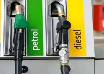 Petrol Diesel Price News : 92 रुपए लीटर हुआ पेट्रोल का रेट, डीजल की कीमत भी 87 रुपए हुई, जानिए आज आपके शहर में क्या है भाव
