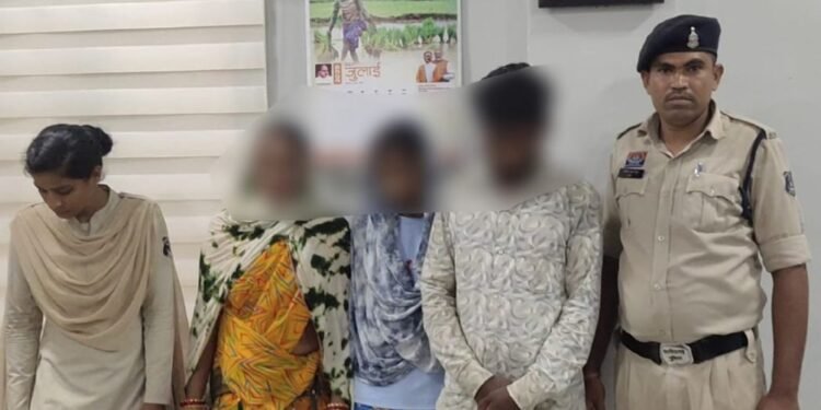 CG Crime : ‘टोनही’ कहकर बदनाम करने की मिली सजा – पड़ोसी महिला ने बेटी और भतीजे संग की नृशंस हत्या, तीन गिरफ्तार