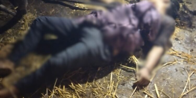 CG Murder Case : छत्तीसगढ़ में दिल दहला देने वाली घटना, कमरे में किशोरी की अर्धनग्न लाश, गले में सब्बल आर-पार