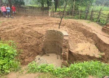CG : दर्दनाक हादसा भारी बारिश में कुआं धंसा, एक ही परिवार के 3 लोग मलबे में दबे, रेस्क्यू जारी