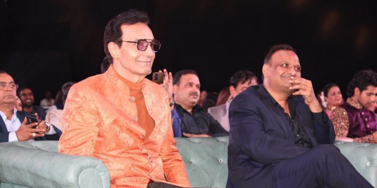 फिल्म इंडस्ट्री में शोक की लहर मशहूर एक्टर – डायरेक्टर का हुआ निधन, कोकिलाबेन अस्पताल में ली अंतिम सांस