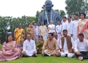 विधानसभा अपडेट : खाद बीज पर स्थगन, अग्राह्य होते ही विपक्ष भड़का, नारेबाजी और निलंबन, सदन कल तक के लिए स्थगित