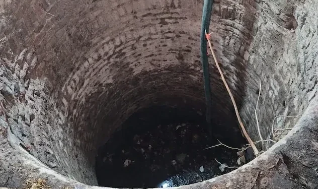 CG News : कुएं की सफाई के दौरान दो सगे भाइयों की मौत, गांव में पसरा मातम