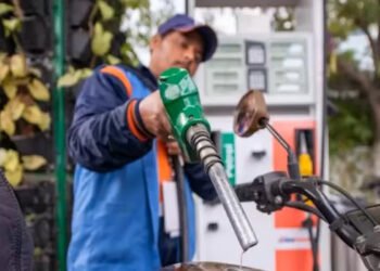 Petrol Diesel Price Today : त्योहारी सीजन में आम जनता के लिए गुड न्यूज पेट्रोल 91 रुपए लीटर, डीजल भी हुआ 80 रुपए लीटर