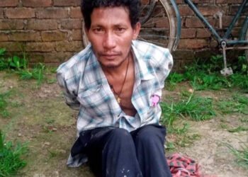 CG : बच्चा चोरी की सनसनी! 10 माह के मासूम को बोरी में भरकर ले जा रहा था आरोपी, परिजनों ने पकड़ा, जमकर की धुनाई