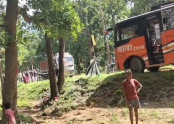 CG : बस और ट्रक में भीषण टक्कर, अंबिकापुर से गढ़वा जा रही बस हुई दुर्घटनाग्रस्त, घटना में कई यात्री घायल …