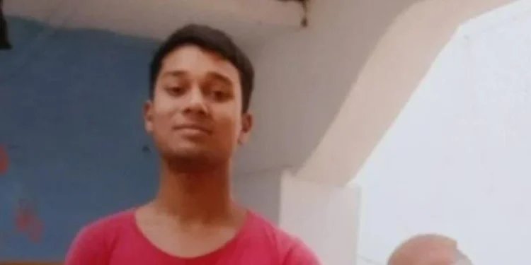 CG News : ऑनलाइन गेम में हारने के बाद छात्र ने किया आत्मदाह का प्रयास, अस्पताल में लड़ रहा जिंदगी और मौत की जंग