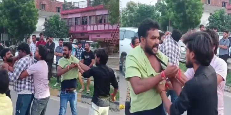 Viral Video : 5 किलो मछली के लिए आधे घंटे चले लात और घूसे, वायरल वीडियो में देखें किसकी हुई जीत