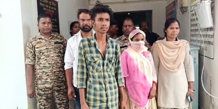 CG Crime : नाबालिग लड़की को अपहरण कर घर में रखा कैद, एक हफ्ते तक किया दुष्कर्म, माता-पिता भी देते रहे दरिंदें का साथ, पुलिस भी हैरान