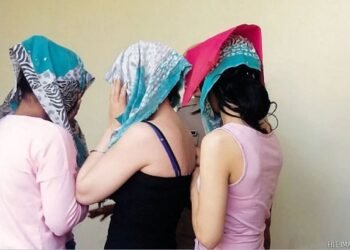 CG : शहर के बीचों बीच होटल में चल रहा था सेक्स रैकेट, अंदर का नजारा देख पुलिस भी रह गई दंग, तीन लोगों को किया गिरफ्तार