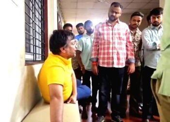 CG : ED के अफसर पर मारपीट का आरोप, कांग्रेस नेता ने थाने पहुंचकर कहा …. बयान में भूपेश का नाम नहीं लेने पर की मारपीटर, पूर्व CM बघेल ने ED पर बोला हमला