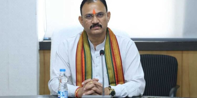 CG NHM कर्मचारियों की मांगें पूरी! सरकार ने जारी किया आदेश, स्वास्थ्य मंत्री श्याम बिहारी जायसवाल ने दी बड़ी जानकारी, काम पर लौटेंगे कर्मचारी?