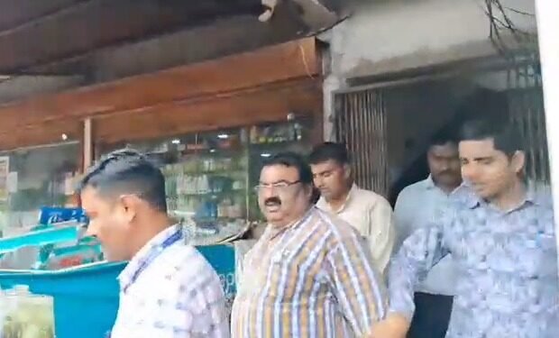 CG ACB Raid : कलेक्टर आफिस से घूसखोर पटवारी गिरफ्तार, 9000 रुपये रिश्वत मामले में ACB ने रंगे हाथों दबोचा