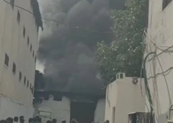 CG Breaking News : थिनर और पेंट फैक्ट्री में लगी भीषण आग, दमकल की गाड़ियां मौके पर