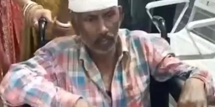 CG Crime : दुर्गा विसर्जन की भीड़ में खूनी खेल! कांग्रेस नेता और भाई पर हुआ जानलेवा हमला हिंसक घटना से पूरे इलाके में दहशत