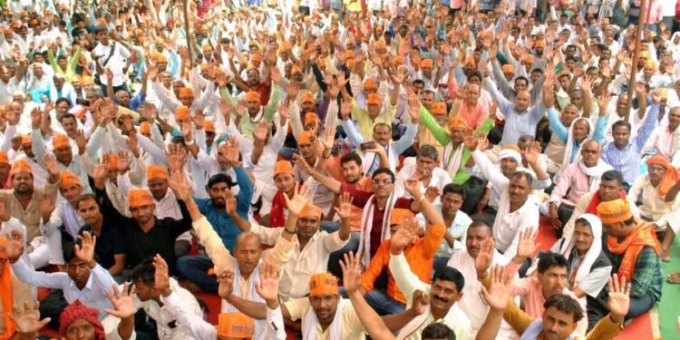 CG News : धरना – प्रदर्शन और पंडाल लगाने पर अब देना होगा शुल्क, जानिये कितना देना होगा पैसा, कई संगठनों ने किया विरोध