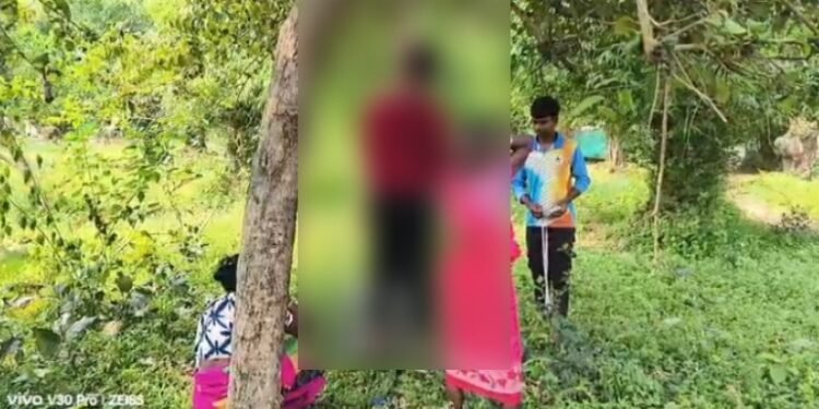 CG NEWS : 23 वर्षीय युवती ने पेड़ में गमछे से फांसी लगाकर की आत्महत्या परिजनों का रो रो कर बुरा हाल