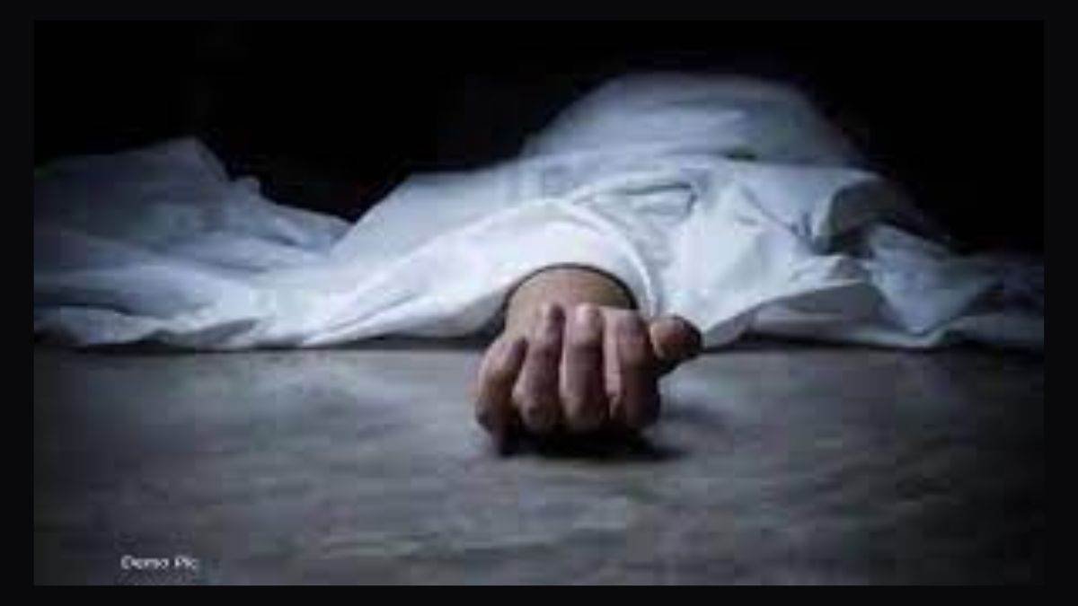 CG : जवाहर नवोदय विद्यालय में 6वीं के छात्र की फांसी के फंदे पर लटकी मिली लाश मचा हड़कंप, जांच में जुटी पुलिस