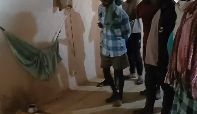 CG Crime News : घर के अंदर मिला दंपत्ति का शव, सिर पर चोट के निशान, हत्या की आशंका से क्षेत्र में सनसनी जांच मे जुटी पुलिस