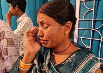 CG Crime : दशहरा में दुर्गा पंडाल में दर्शन करने आई महिला के साथ लूट, फूट – फूटकर रोने लगी महिला, जांच में जुटी पुलिस