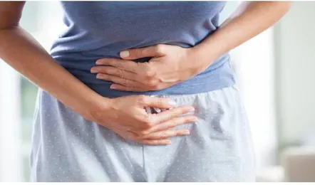 यूनिवर्सिटी में जमकर मचा बवाल महिला ने कहा पीरियड्स आए हैं ब्रेक चाहिए …. सुपरवाइजर बोला – कपड़े उतारो