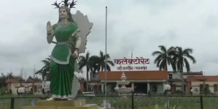 CG News : कृषि विभाग के उप संचालक पर मानसिक प्रताड़ना का आरोप, महिला आरईओ ने कलेक्टर से की शिकायत पढ़िए पूरी ख़बर