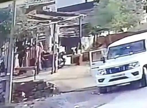 CG News : आबकारी विभाग पर अवैध वसूली का आरोप 13 साल की लड़की के साथ मारपीट कर जंगल में छोड़ा, पीड़ित परिवार ने थाने में की शिकायत