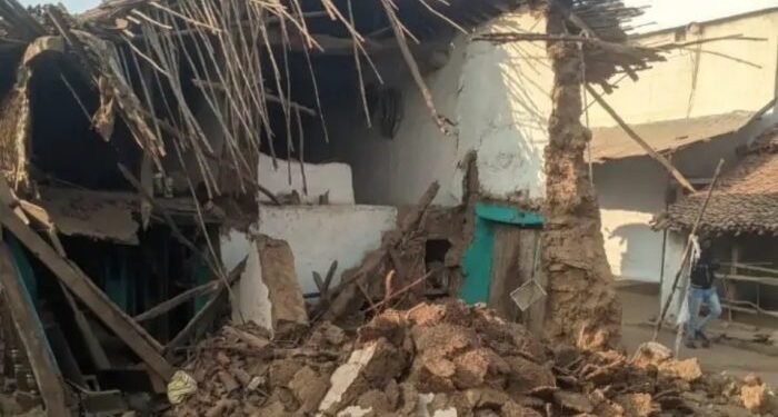 CG News : मकान की दीवार ढही मलबे में दबकर 2 मजूदरों की मौत 2 घायल, मकान की नींव खुदाई करते समय हुआ हादसा