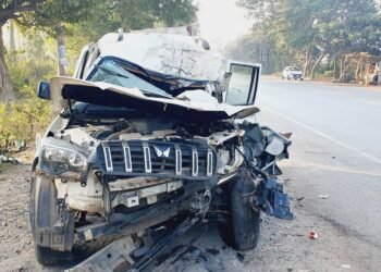 CG Big Road Accident : स्कार्पियो और ट्रक में जोरदार टक्कर, 5 लोगों की गयी जान, 7 की हालत गंभीर