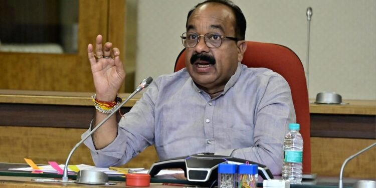 CG News : तेरहवीं विवाद मामले में डिप्टी सीएम की सफाई, PWD ने उप मुख्यमंत्री या किसी भी निजी कार्यक्रम का कोई भुगतान नहीं किया, जानकारी को बताया भ्रामित