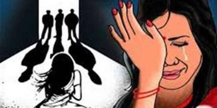 CG News : बर्थडे पार्टी में गई युवती से गैंगरेप, आरोपियों ने कोल्ड ड्रिंक्स में शराब मिलाकर किया दुष्कर्म