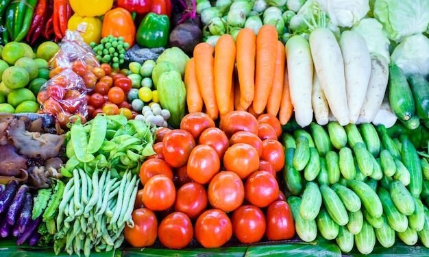 CG Vegetables Price : मानसून की मार, दोगुने हुए सब्जियों के दाम टमाटर दिखाया रंग 10 से 40 रुपए पहुंचा