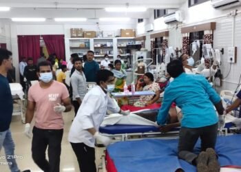 CG News : “बच्चा पैदा करने का बहुत शौक है तुमको” एचआईवी पीड़ित गर्भवती महिला के साथ अस्पताल में भेदभाव