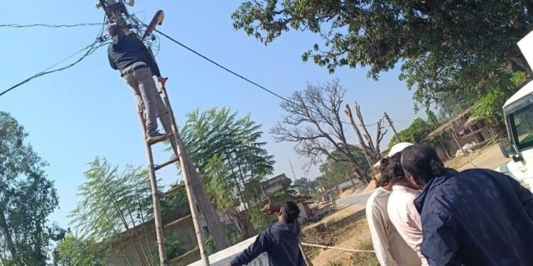 CG News : विद्युत विभाग का बड़ा एक्शन : 88 बकायादारों के काटे गए कनेक्शन अवैध रूप से उपयोग पर होगी एफआईआर