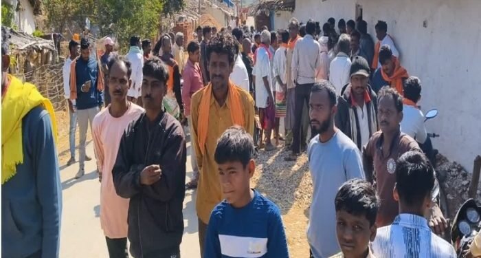 CG : थानेदार बनकर धान परिवहनकर्ताओं से अवैध वसूली, ग्रामीणों ने किया बवाल …. तो खुल गया राज, पुलिस ने किया गिरफ्तार