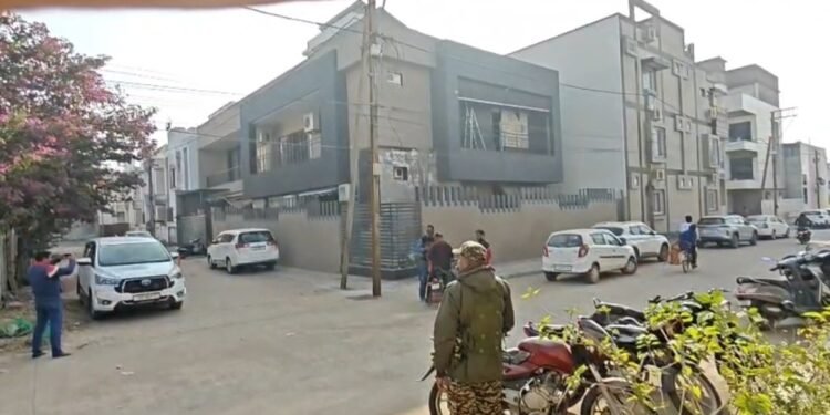 CG ED Breaking : छत्तीसगढ़ में ईडी की बड़ी छापेमारी, भारतमाला परियोजना के मुआवजा घोटाले की जांच तेज