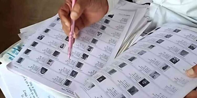 छत्तीसगढ़ में कटेंगे 27 लाख से ज्यादा मतदाताओं के नाम? जानें अलग – अलग जिलों में कितने वोटरों के हट सकते है सूची से नाम