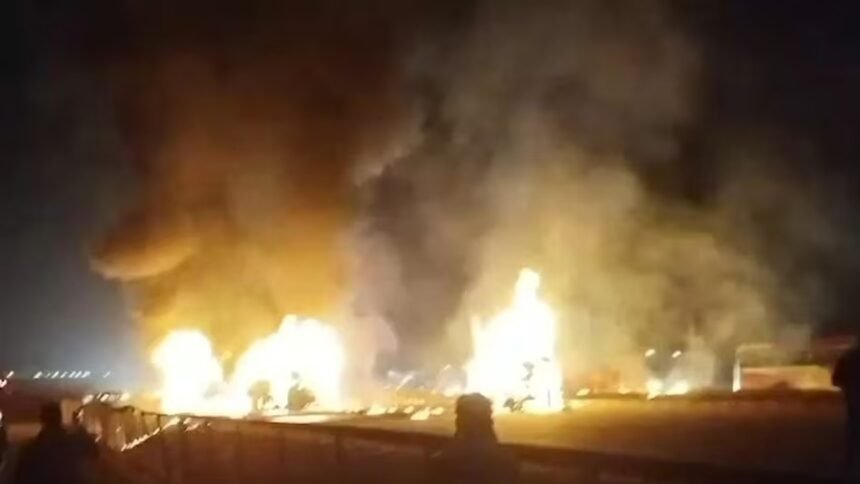 Big Road Accident : भीषण सड़क हादसा, स्लीपर बस – लॉरी टक्कर के बाद आग, 9 यात्रियों की जिंदा जलकर मौत