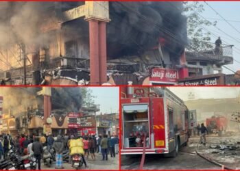 Korba : S. S. प्लाजा काम्लेक्स में भीषण आग, ज्वेलरी शाॅप सहित कई दुकाने आग की चपेट में, दमकल की टीम आग पर काबू पाने जुटी
