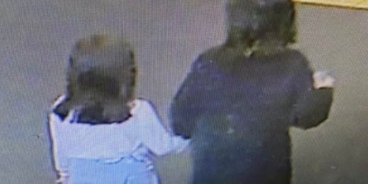 CG News : मां – बाप के रहते दो बच्चियां पहुंच गई अनाथ आश्रम, लापता होने के बाद मिलीं तो उठे गए परिजनों पर सवाल