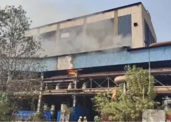 CG Breaking : प्लांट में बड़ा हादसा टला, PBS-2 में गैस लीकेज से लगी आग, दमकल ने समय रहते पाया काबू